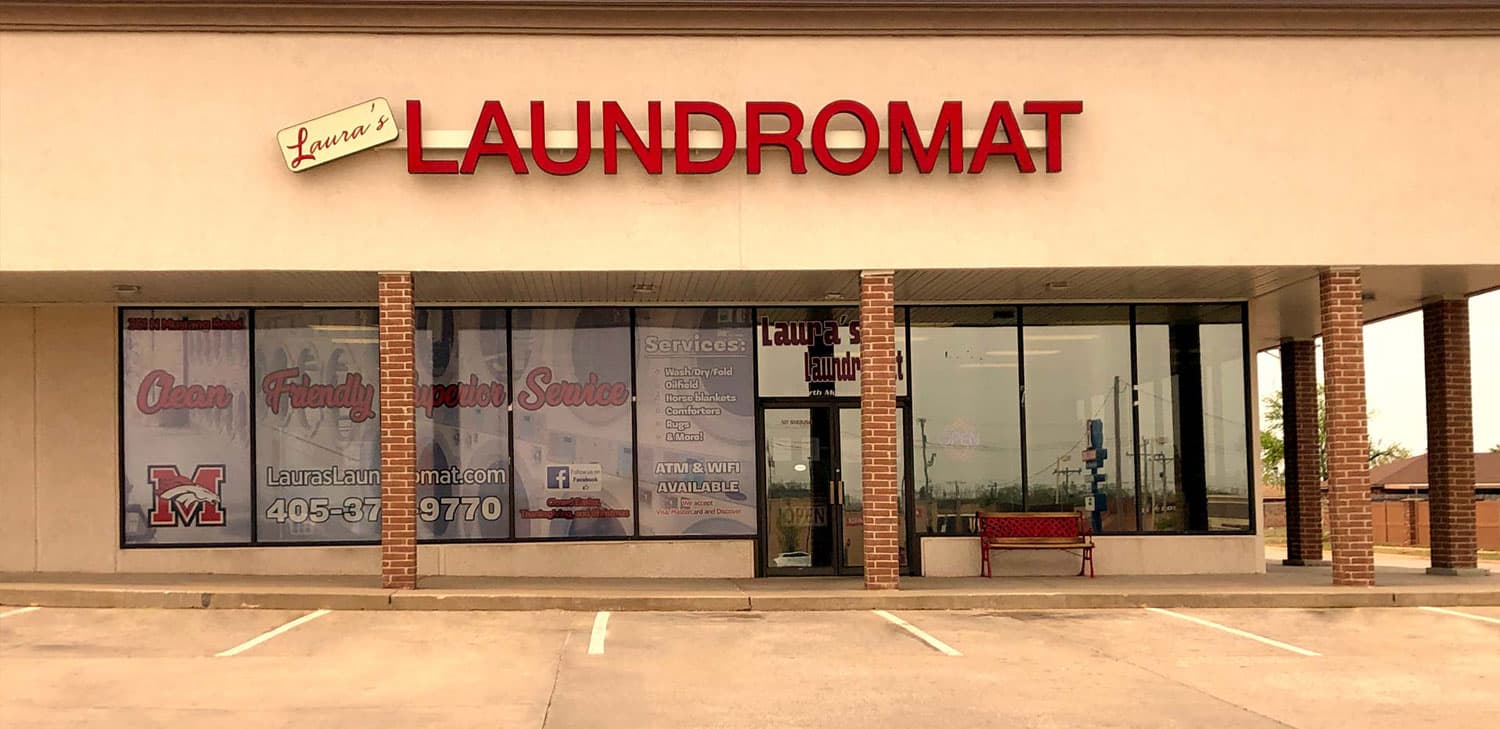Laura's Laundromat storefront